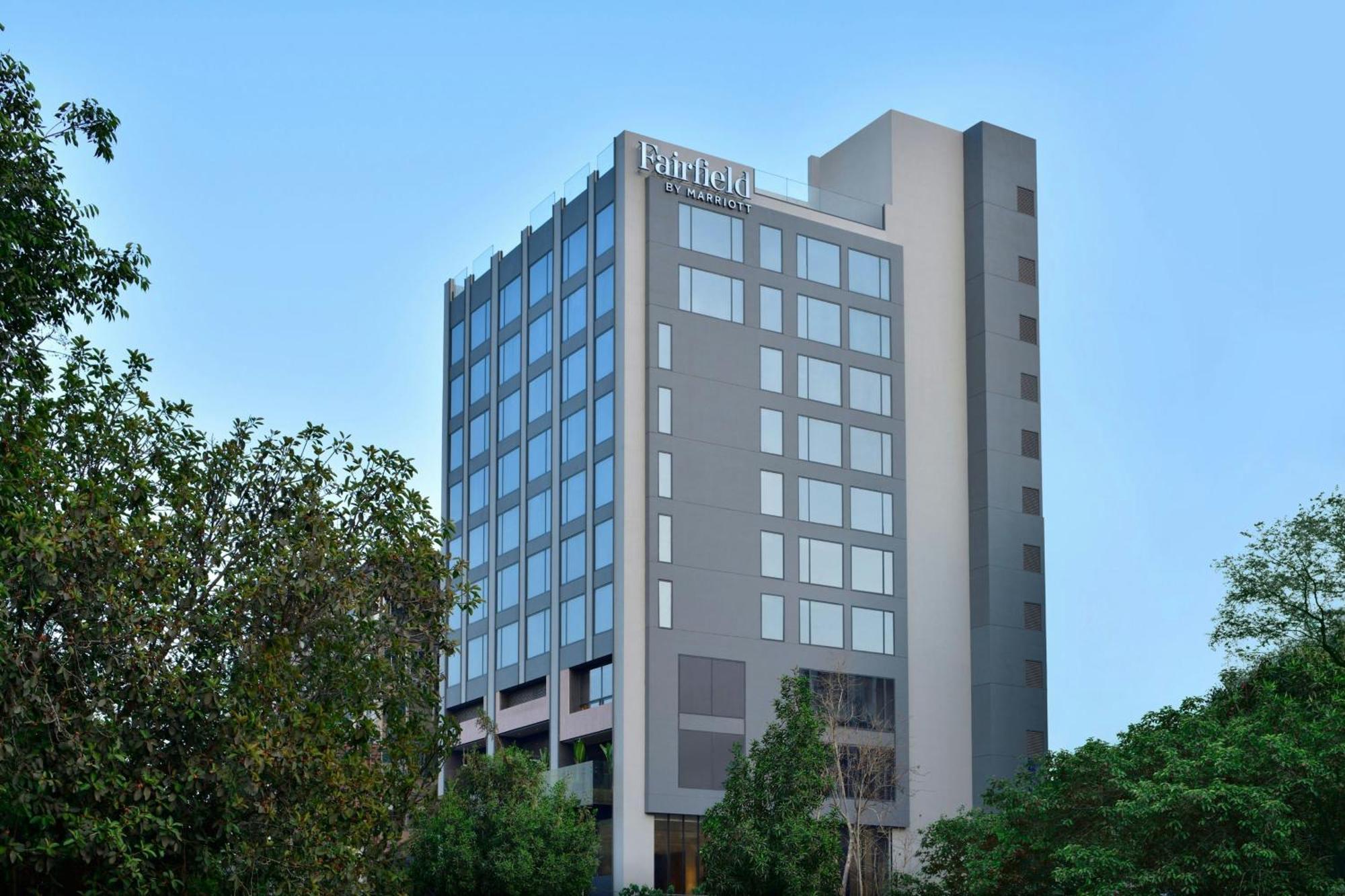 Hotel Fairfield By Marriott Vadodara Exterior foto